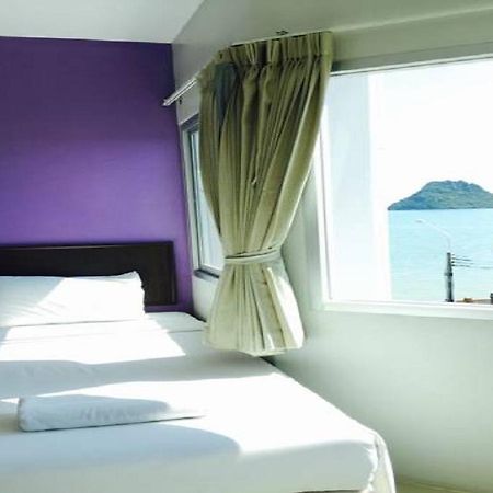 Prachuap Beach Hotel Прачуап Кири Кан Екстериор снимка