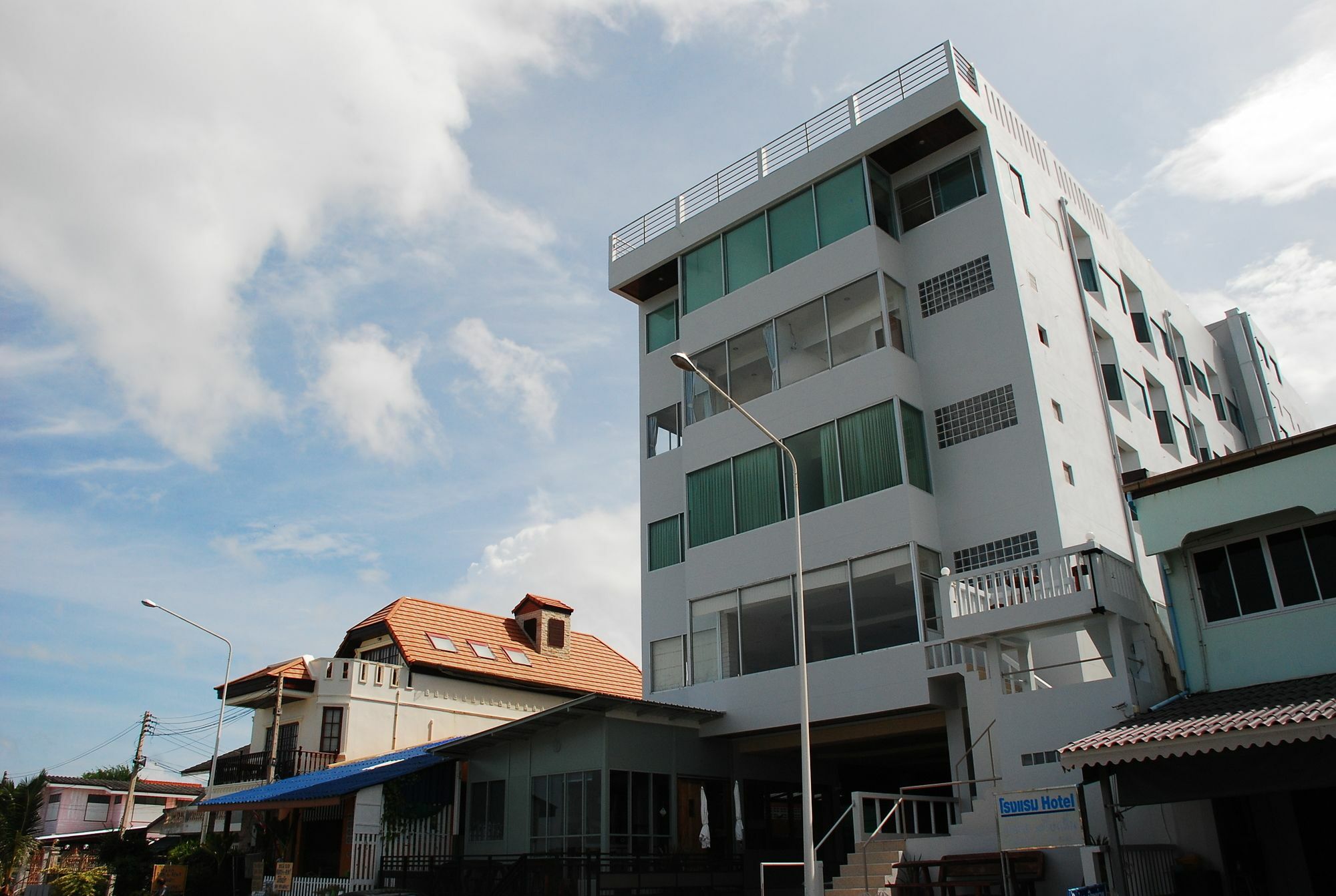 Prachuap Beach Hotel Прачуап Кири Кан Екстериор снимка